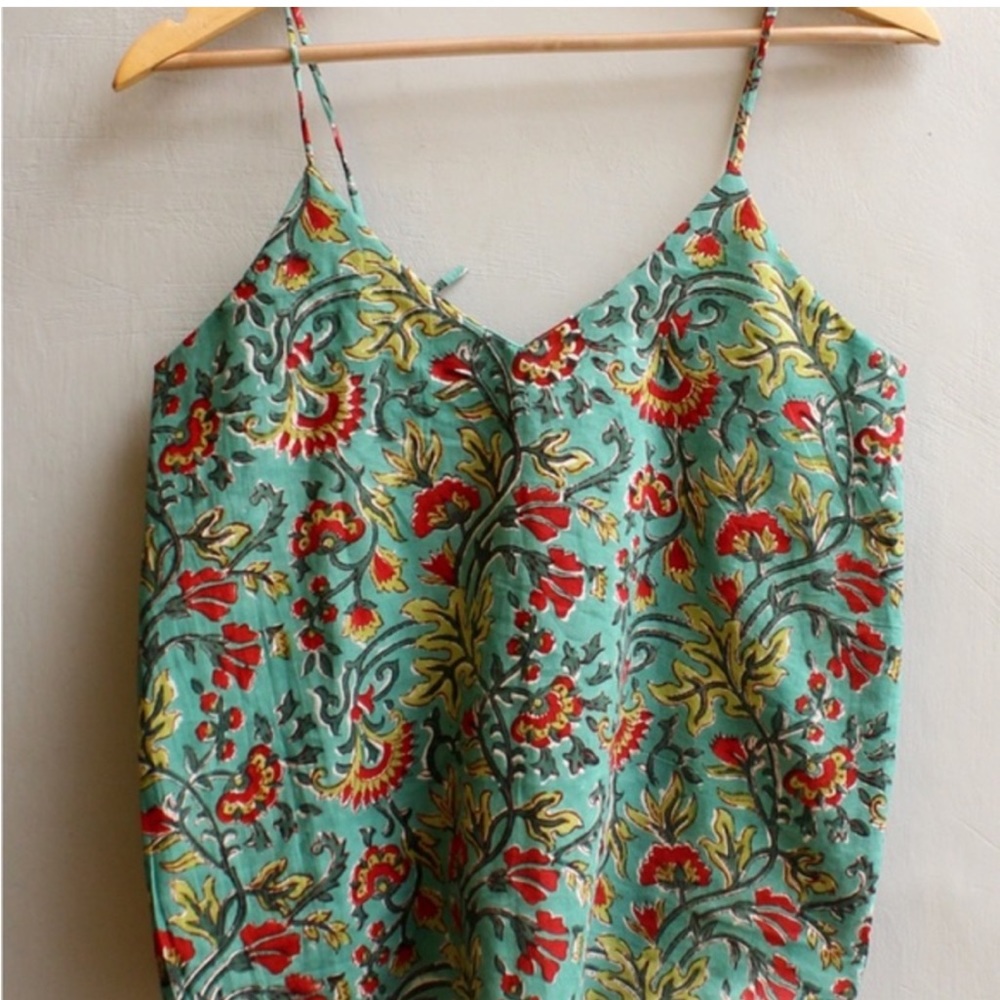 Spaghetti printed cotton top